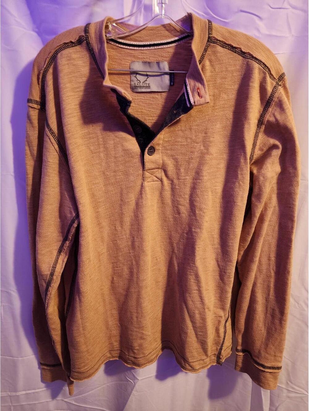 Yellow Salute Cultivated Leisure Size Mens Medium long sleeve shirt. EUC